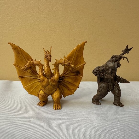 Godzilla Tokyo Clash Board Game / 100% Complete - Picture 3 of 12